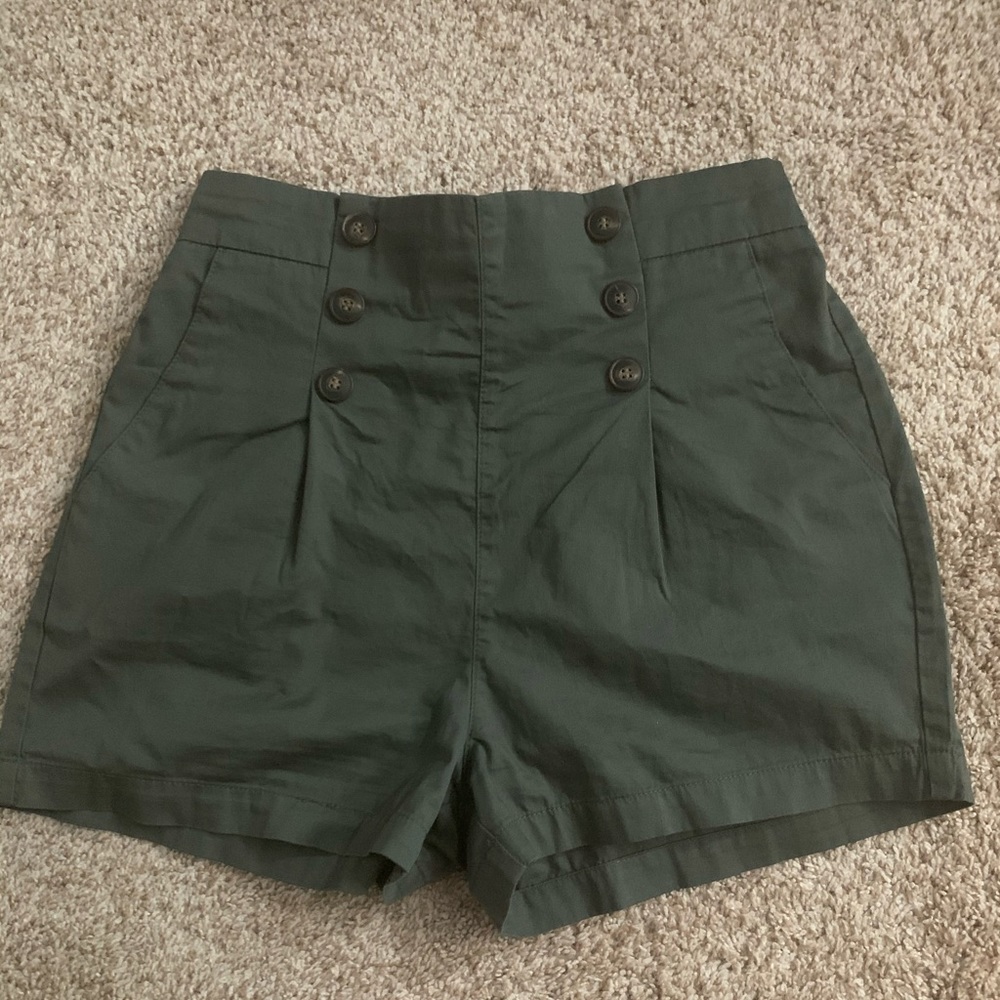 Olive high waisted shorts